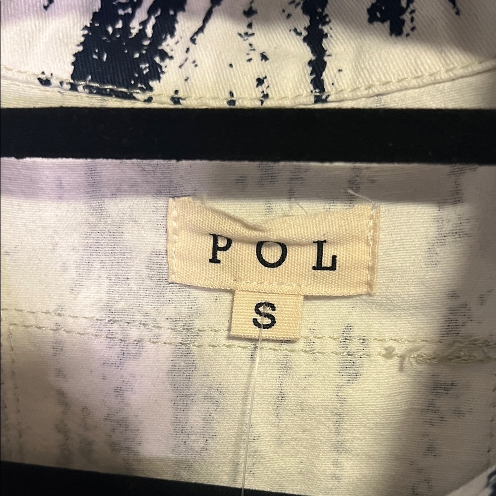 POL Women's Navy and White Oversized Button Down Shacket - Picture 2 of 7